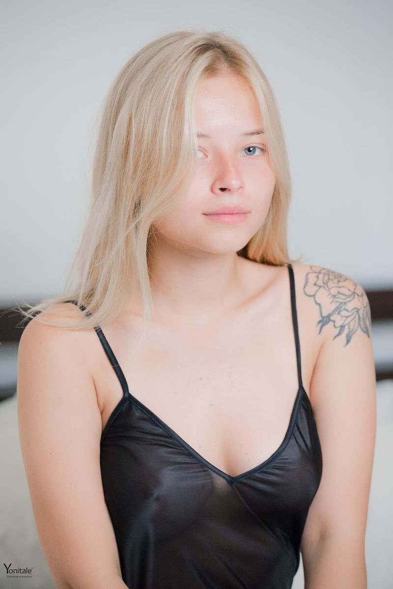 Чара, 24 года, 2 размер груди